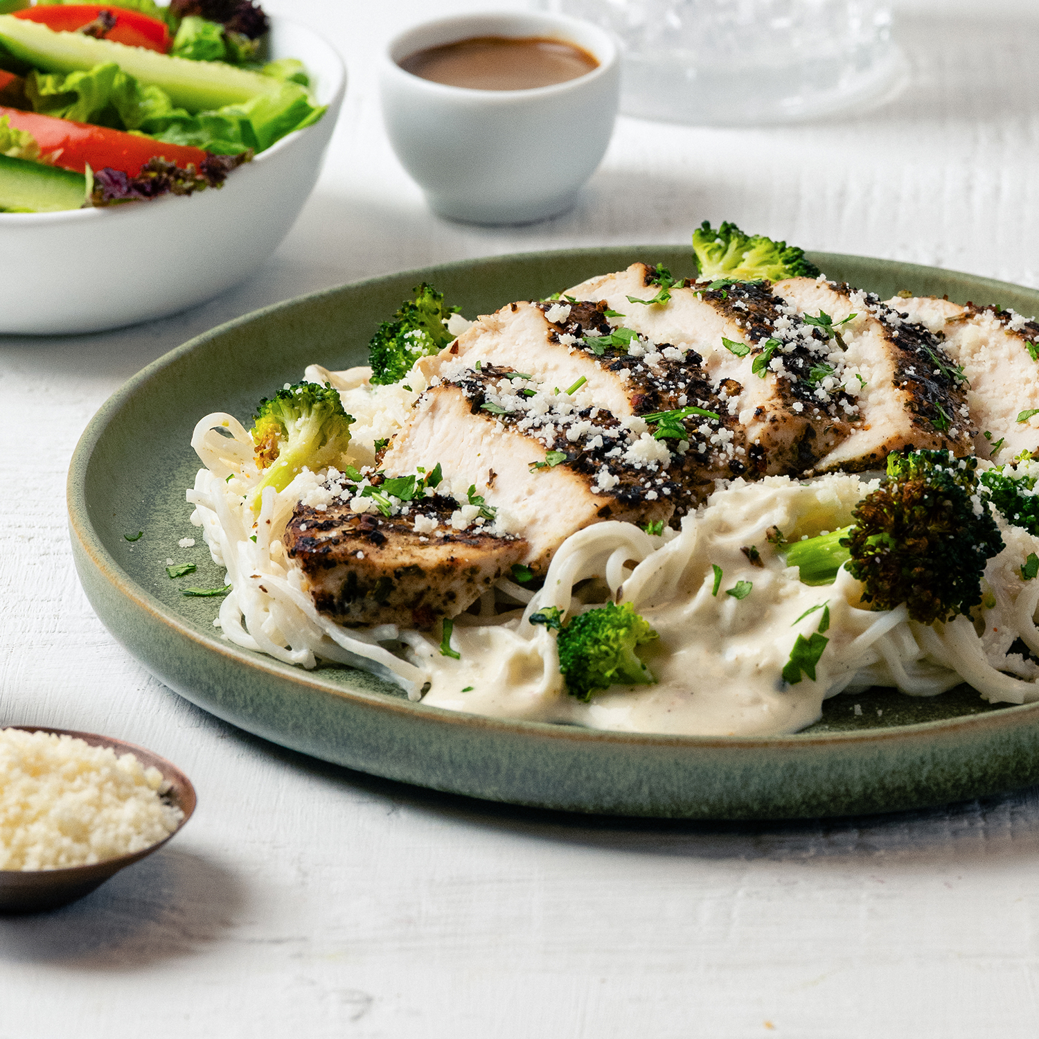Creamy Chicken and Broccoli Pasta (Low Carb)